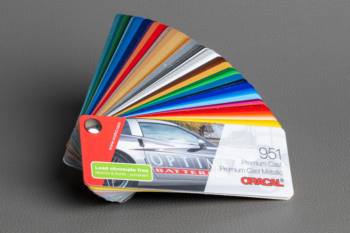 Foto1: Farbfächer 951 Oracal inkl. metallic