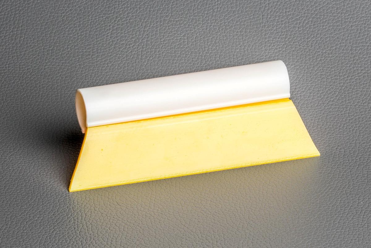 Foto1: Quetscher gelb -  Kantenlänge 9 cm